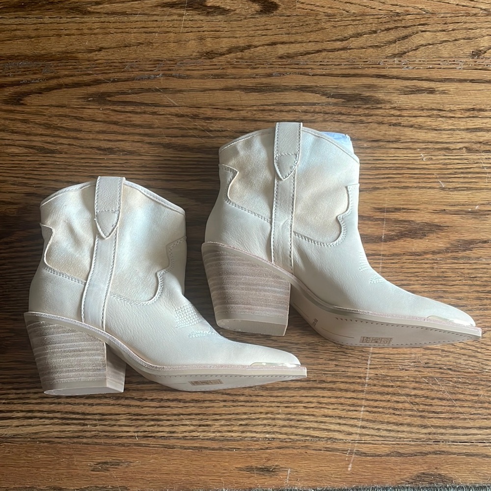 Dolce vita cowboy bootie